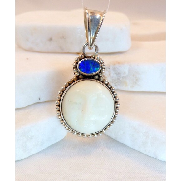 VTG Sterling Silver Carved Moon Face Pendant With Australian Opal Goddess - Picture 4 of 5